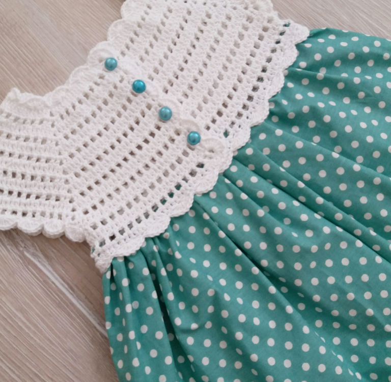 Kumaş Üzerine Tığ İşi Örgü Elbise Yapalım!