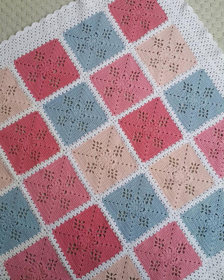 Viktorya Motifli Bebek Battaniyesi Yapımı