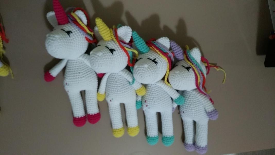 amigurumi-kolay-unicorn-yapimi