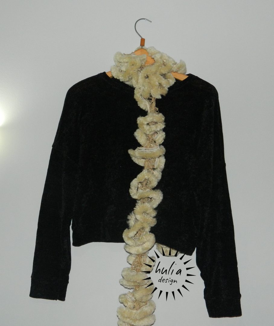 Fırfırlı Peluş Atkı Yapımı Örgü Modelleri