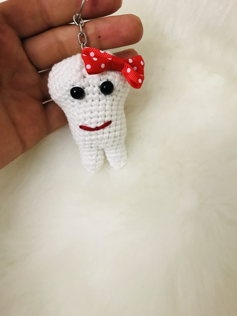 amigurumi-dis-anahtarlik-yapimi-2