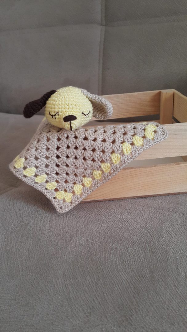 amigurumi-kopek-battaniye-uyku-arkadasi-yapimi