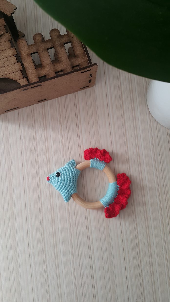 amigurumi-suslu-balik-dis-kasiyici-yapimi