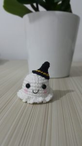 amigurumi-sevimli-dekoratif-hayalet-yapimi